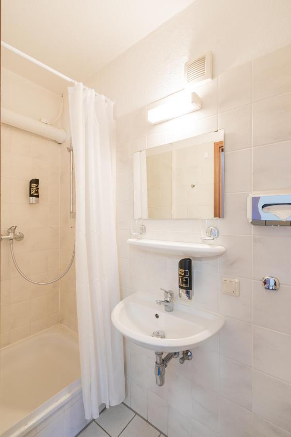 Hotel Dori'S 108 Берлин Экстерьер фото